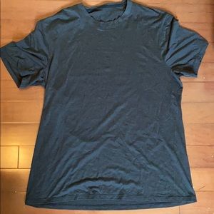 Lululemon T-Shirt